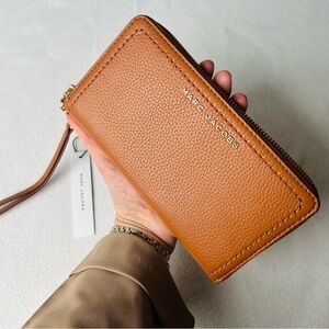Marc Jacobs Pebbled Leather Zip Wallet - smoked almond color